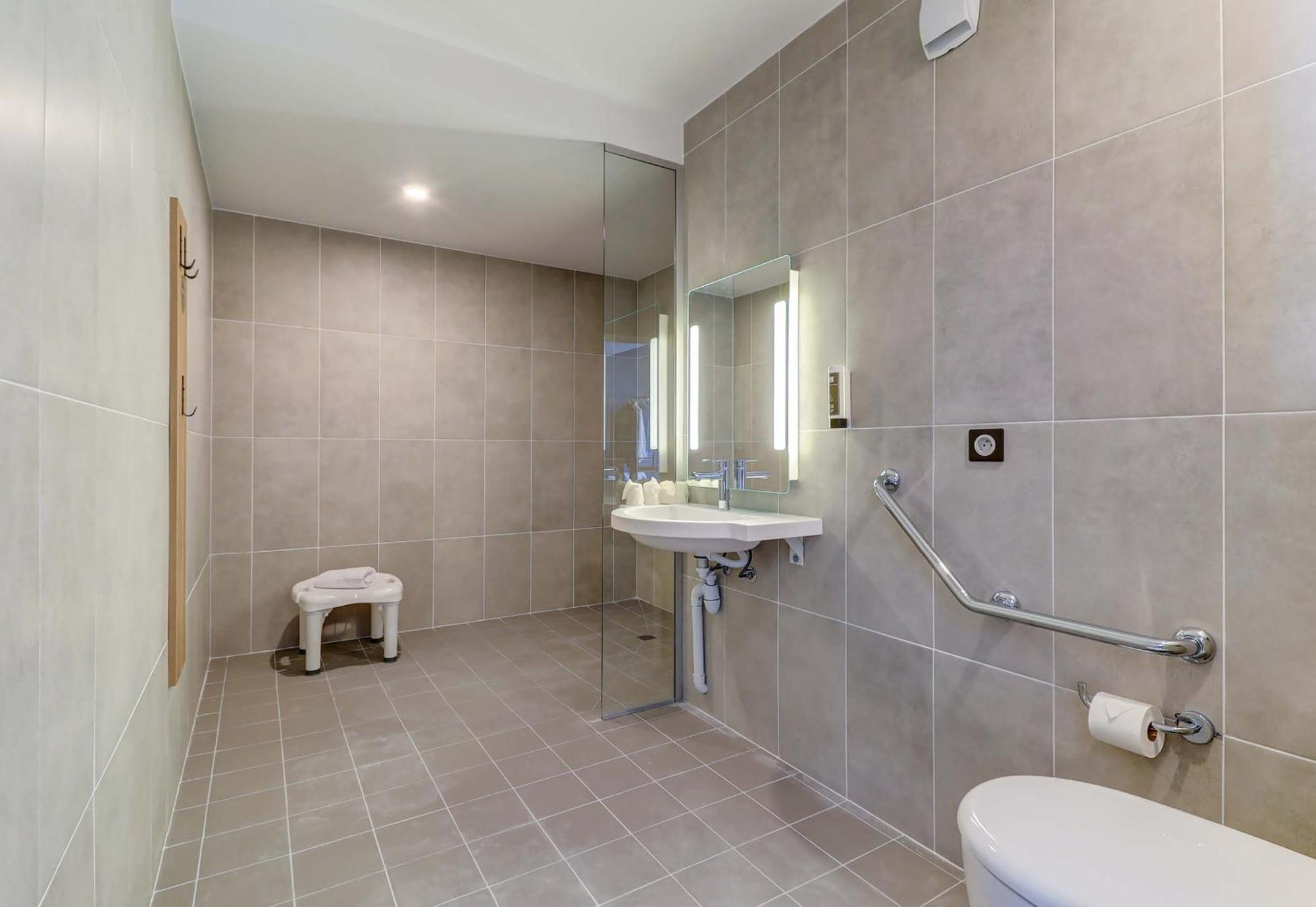 B&B Hotel Dijon Valmy Toison D'Or エクステリア 写真