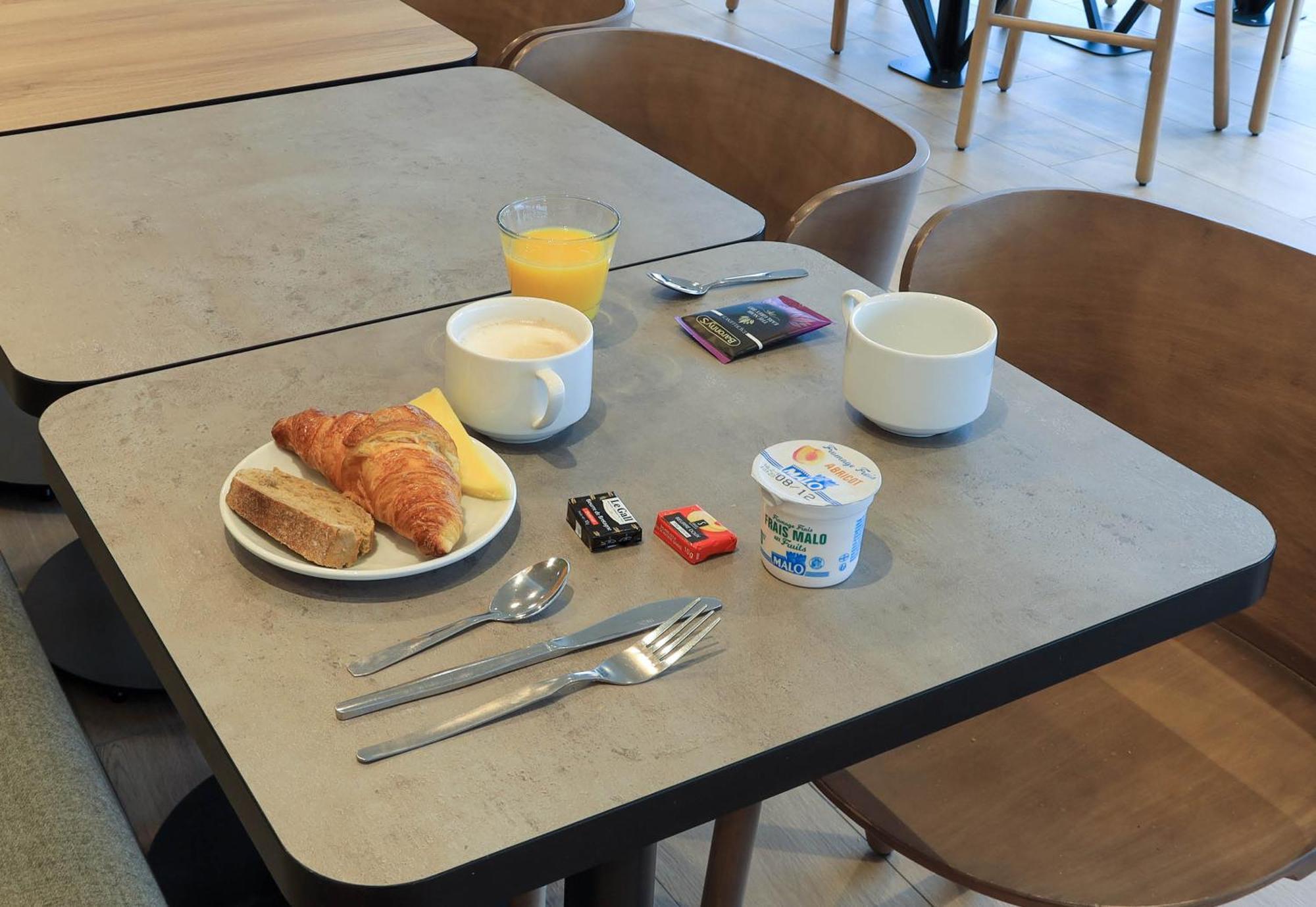 B&B Hotel Dijon Valmy Toison D'Or エクステリア 写真